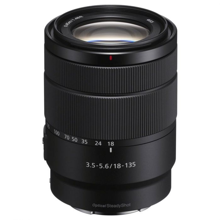 Sony 18-135mm E OSS