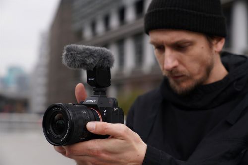 Sony 16-35mm F4 FE PZ