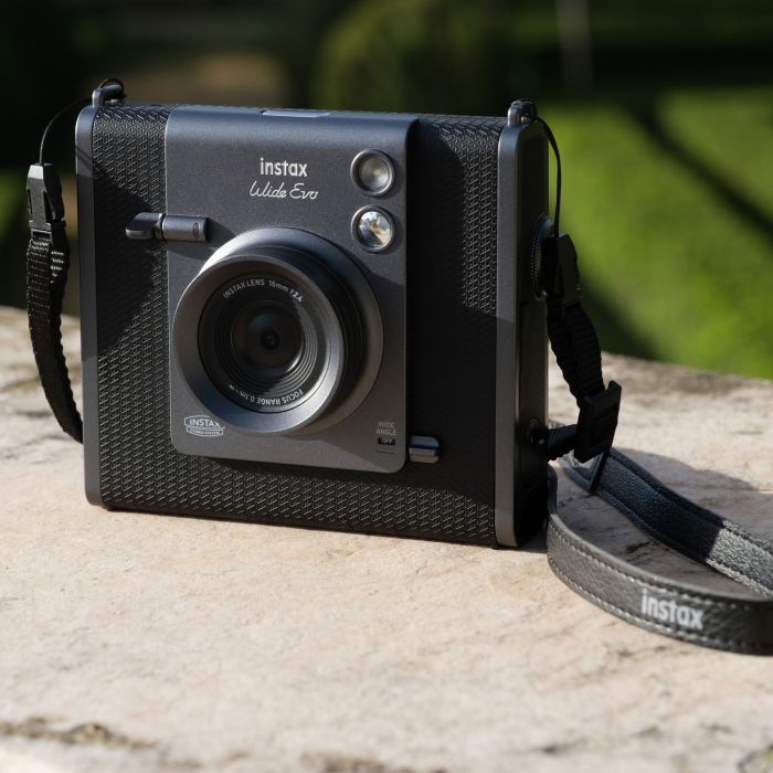 Fujifilm Instax Wide Evo