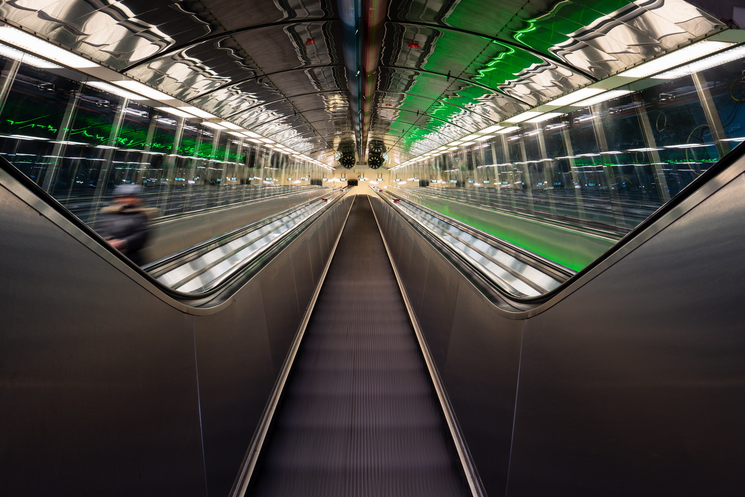 Sigma 15mm F1.4 DC C 406 E